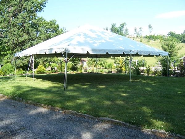 30x30 staked tent